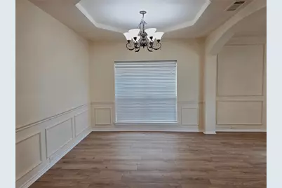 5207 W Cove Way, Grand Prairie, TX 75052 - Photo 5