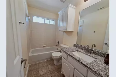5207 W Cove Way, Grand Prairie, TX 75052 - Photo 25
