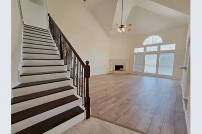 5207 W Cove Way, Grand Prairie, TX 75052 - Photo 7