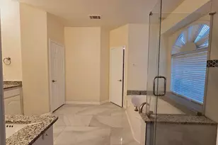 5207 W Cove Way, Grand Prairie, TX 75052 - Photo 13