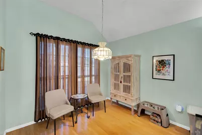 530 Queens Way, Grand Prairie, TX 75052 - Photo 11