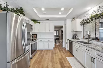 1105 Meadow Crest Lane, Mansfield, TX 76063 - Photo 17