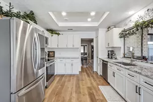 1105 Meadow Crest Ln, Mansfield, TX 76063 - Photo 17