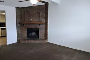 1018 Alexis Ct, Glenn Heights, TX 75154 - Photo 3