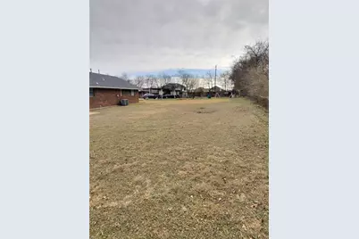 1018 Alexis Court, Glenn Heights, TX 75154 - Photo 11