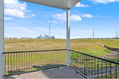 381 E Greenbriar Lane #1501, Dallas, TX 75203 - Photo 11
