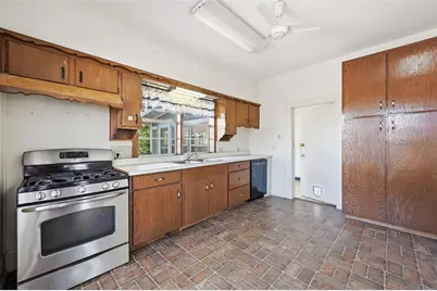 5525 Bakers Lane, Haltom City, TX 76117 - Photo 11