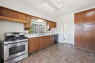 5525 Bakers Ln, Haltom City, TX 76117 - Photo 11