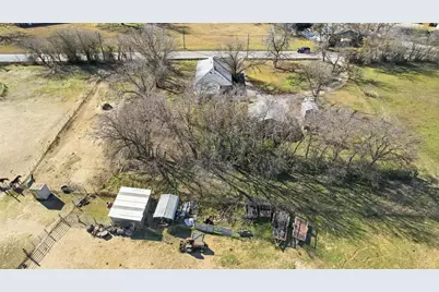 5525 Bakers Lane, Haltom City, TX 76117 - Photo 3