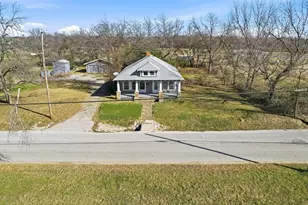5525 Bakers Ln, Haltom City, TX 76117 - Photo 21