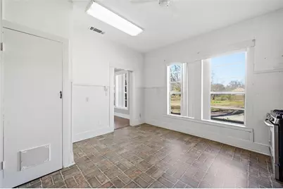 5525 Bakers Lane, Haltom City, TX 76117 - Photo 17