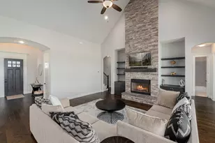 8220 Stonewall Dr, Waxahachie, TX 75167 - Photo 11