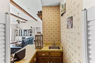 2626 Collard Rd, Arlington, TX 76017 - Photo 25