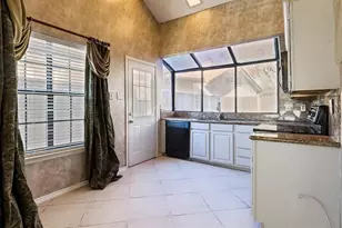 631 Fiesta Cir, Irving, TX 75063 - Photo 11