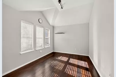 2720 Furlong Drive, Grand Prairie, TX 75051 - Photo 15