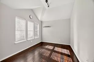 2720 Furlong Dr, Grand Prairie, TX 75051 - Photo 15