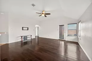 2720 Furlong Dr, Grand Prairie, TX 75051 - Photo 11