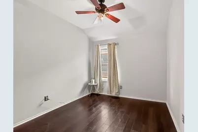 2720 Furlong Drive, Grand Prairie, TX 75051 - Photo 17