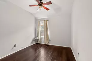 2720 Furlong Dr, Grand Prairie, TX 75051 - Photo 17