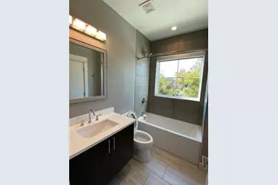 5808 Lindell Avenue #101, Dallas, TX 75206 - Photo 11