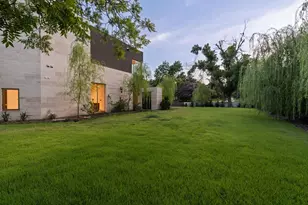 10920 Strait Ln, Dallas, TX 75229 - Photo 29