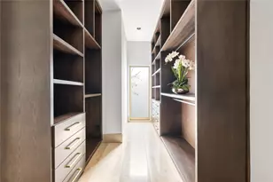 10920 Strait Ln, Dallas, TX 75229 - Photo 21