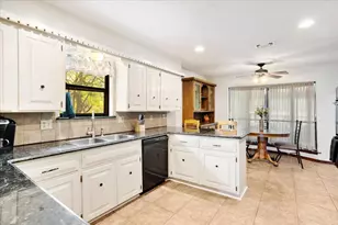 110 Bois D Arc St, Tom Bean, TX 75491 - Photo 7