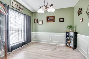 219 Garden Valley Ln, Red Oak, TX 75154 - Photo 11