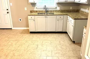 4417 Pate Dr, Fort Worth, TX 76119 - Photo 11