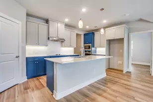 237 Four Roses Dr, Waxahachie, TX 75165 - Photo 9