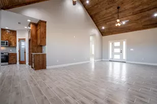 350 E Travis St, Dublin, TX 76446 - Photo 5