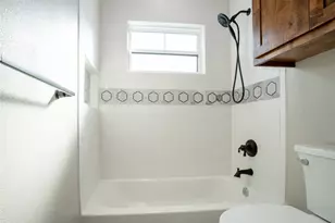 350 E Travis St, Dublin, TX 76446 - Photo 29