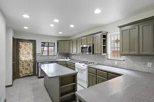 2824 Dyer St, Dallas, TX 75205 - Photo 7