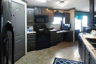 3108 Mistletoe St St, Granbury, TX 76048 - Photo 5