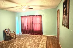 238 S 8th St, Jacksboro, TX 76458 - Photo 5