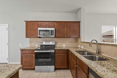 1612 Chivalry Lane, Fort Worth, TX 76140 - Photo 9