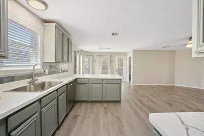 2015 Allyson Drive, Heartland, TX 75126 - Photo 3