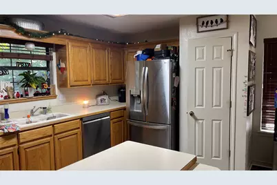 1809 N Cypress Avenue, Stephenville, TX 76401 - Photo 7