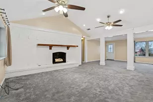 1401 Greenbrier Dr, Sherman, TX 75092 - Photo 9