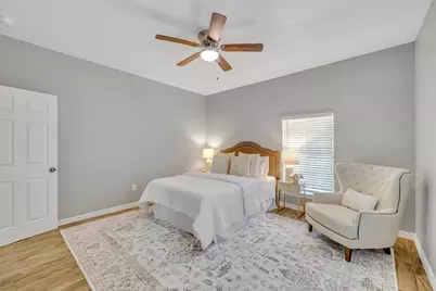 925 Brighton Avenue, Dallas, TX 75208 - Photo 11