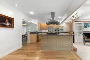 1929 Berkeley Pl, Fort Worth, TX 76110 - Photo 3