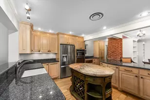 1929 Berkeley Pl, Fort Worth, TX 76110 - Photo 5