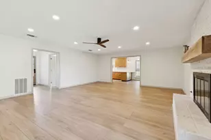 1805 Skyline Dr, Sherman, TX 75092 - Photo 9