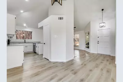 1538 Summerwind Lane, Lewisville, TX 75077 - Photo 9