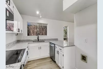 1538 Summerwind Lane, Lewisville, TX 75077 - Photo 11