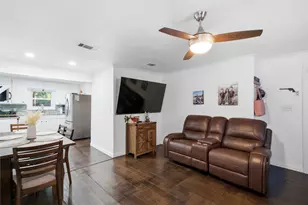 116 W 7th St, Weatherford, TX 76086 - Photo 7