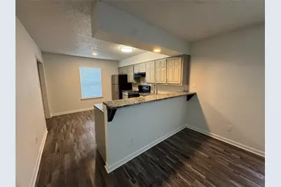 762 E Warrior Trail #A, Grand Prairie, TX 75052 - Photo 3