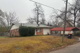 865 6th St SW, Paris, TX 75460 - Photo 1