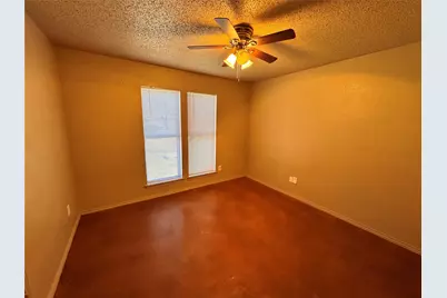 5204 Hideaway Court, Arlington, TX 76017 - Photo 5