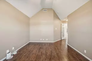 812 Alconberry Dr, Crowley, TX 76036 - Photo 7